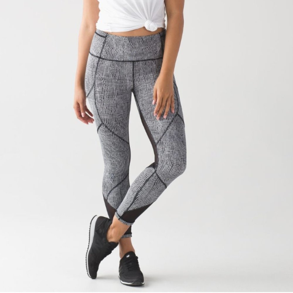 lululemon outrun tights 25" 4
